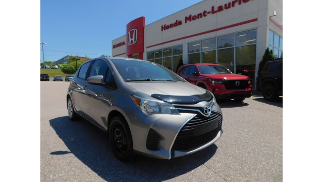 Toyota Yaris LE/SE 2015