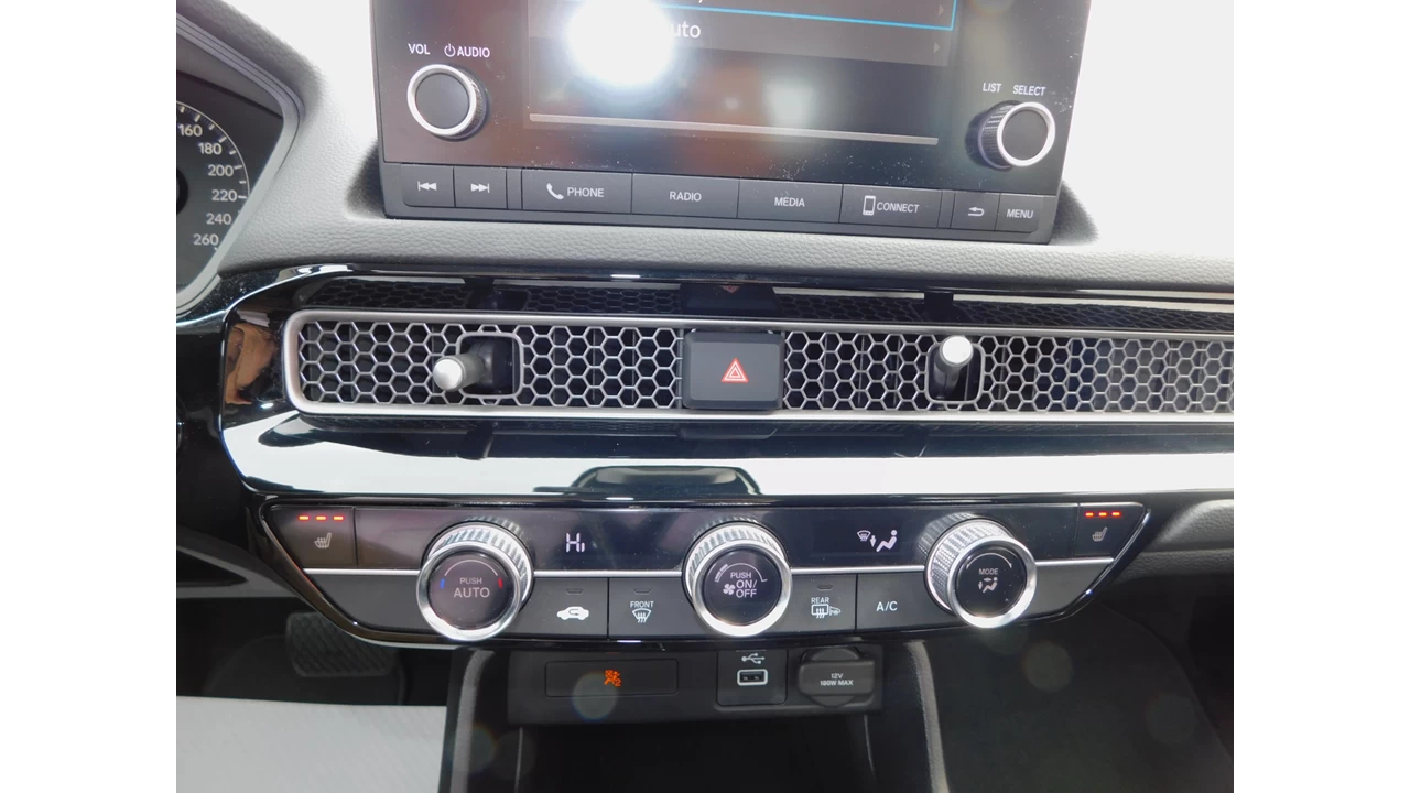 2024 Honda Civic LX-B Image principale