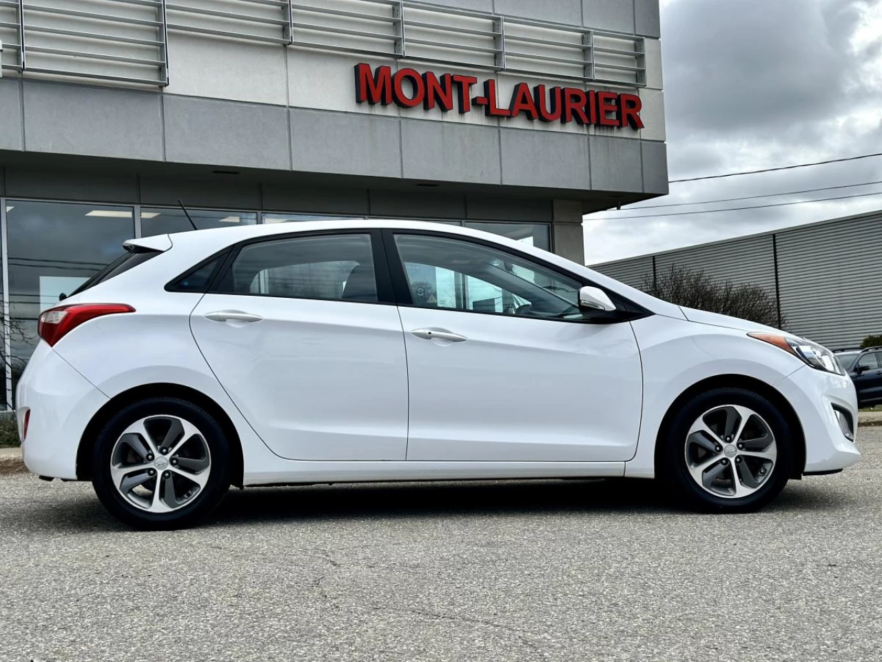 2016 Hyundai Elantra GT 5dr HB Man GLS Main Image