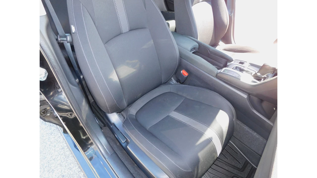 2020 Honda Civic LX Image principale