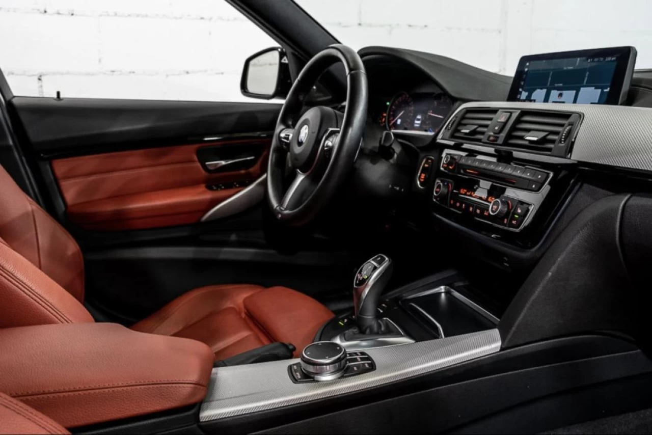 2018 BMW 3 Series Sedan Main Image