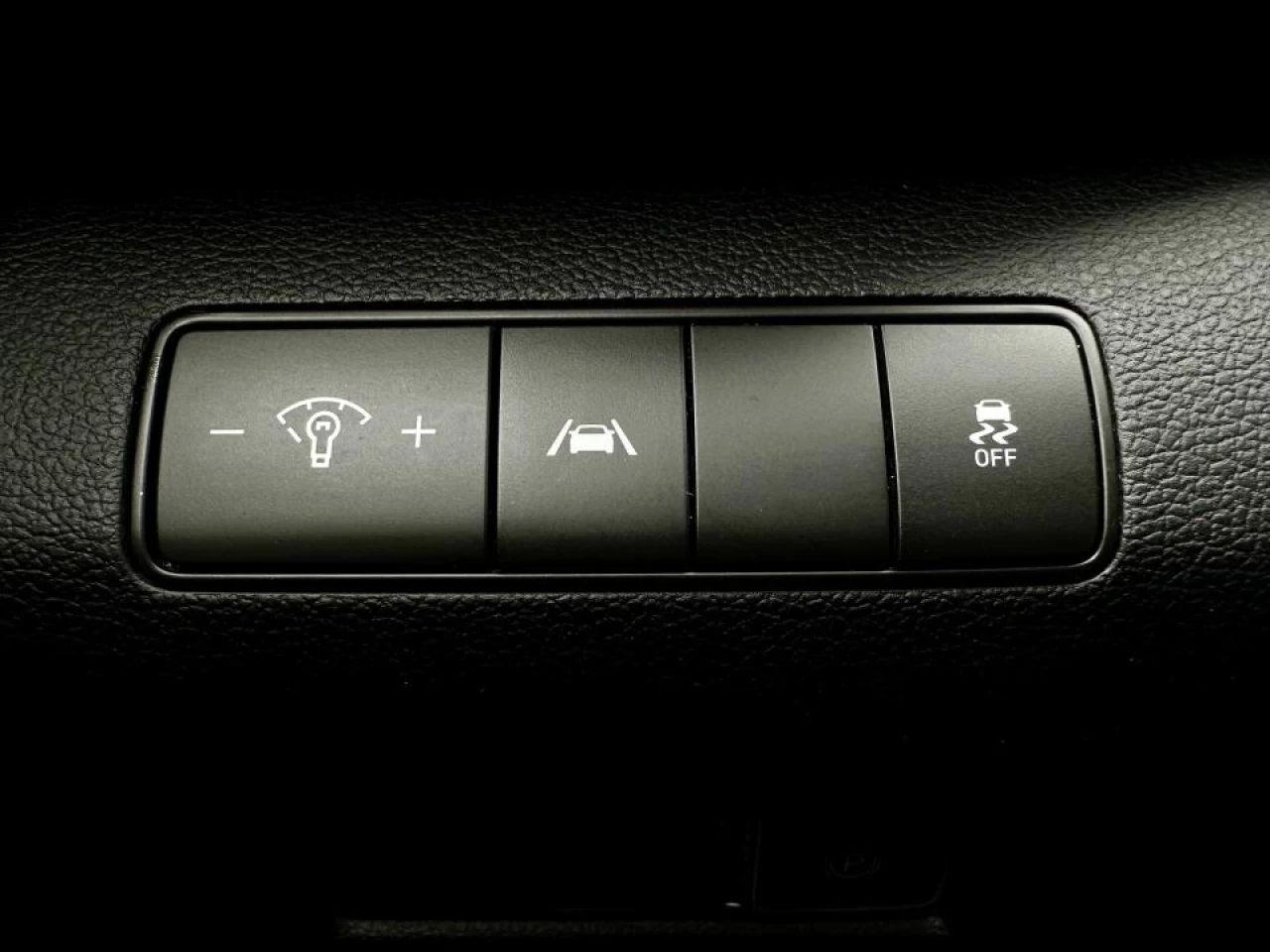 2021 Hyundai Santa Fe Preferred AWD Main Image