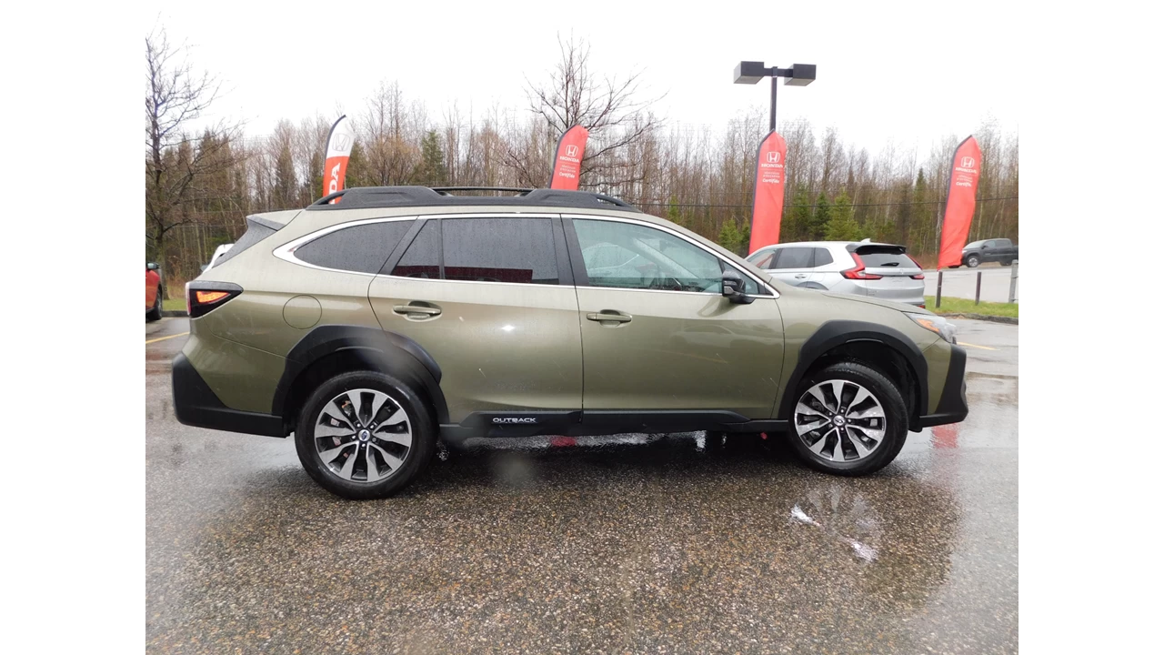 2025 Subaru Outback Limited Main Image