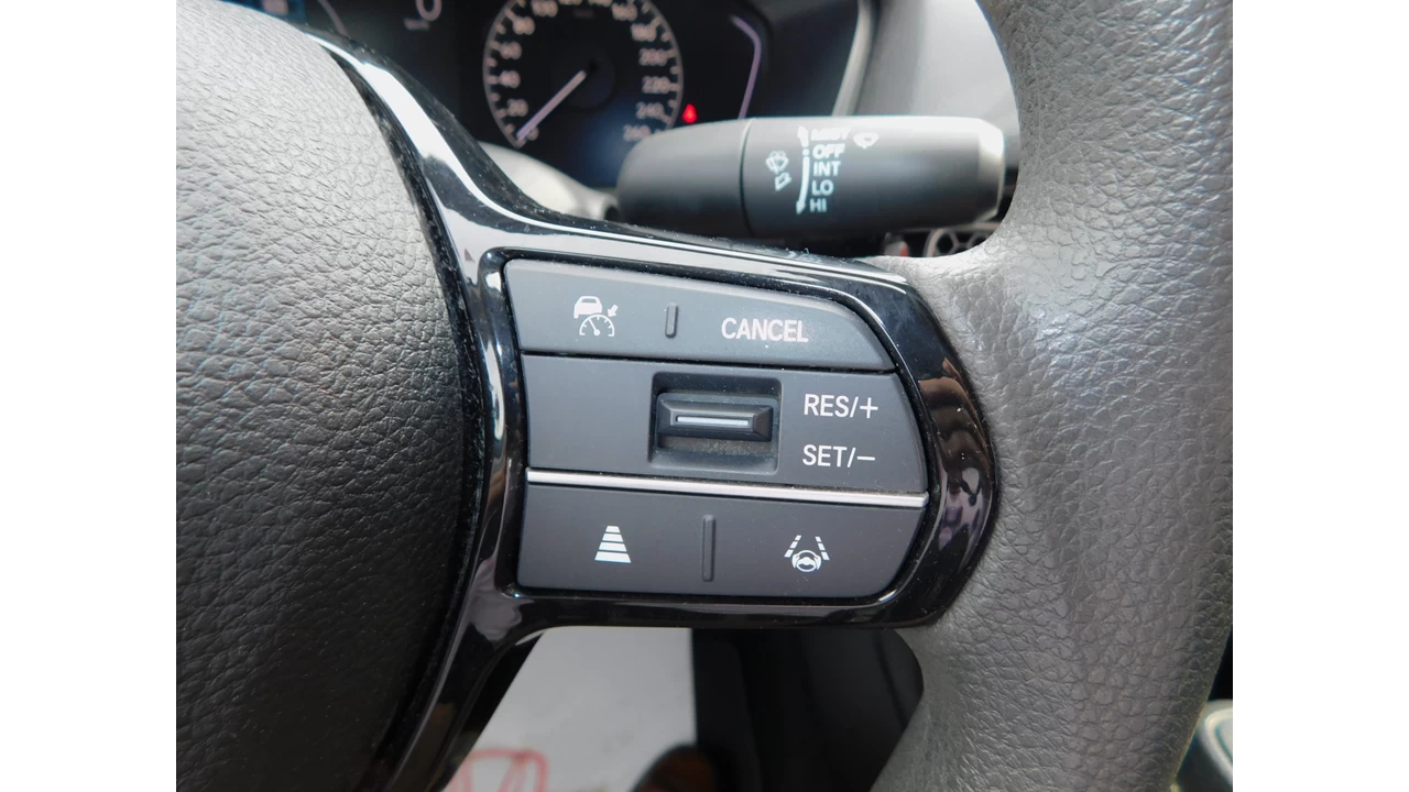 2024 Honda Civic LX-B Image principale