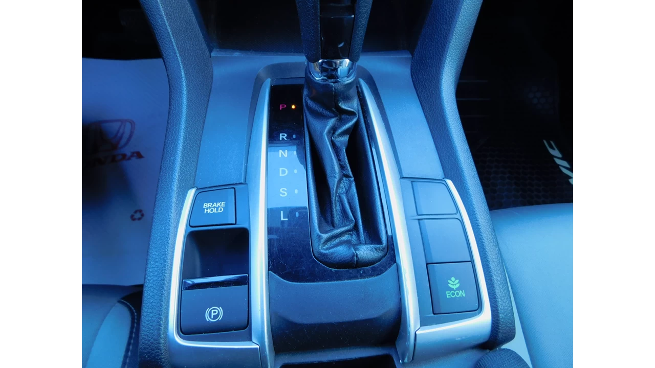 2017 Honda Civic LX Image principale