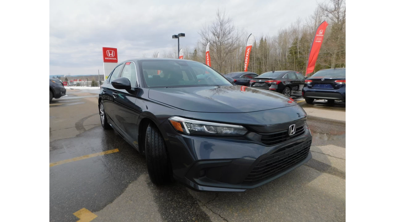 2024 Honda Civic LX-B Image principale