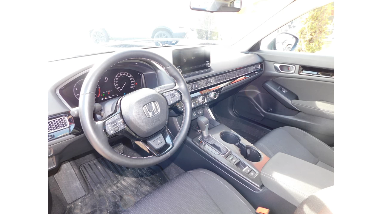 2024 Honda Civic LX-B Image principale