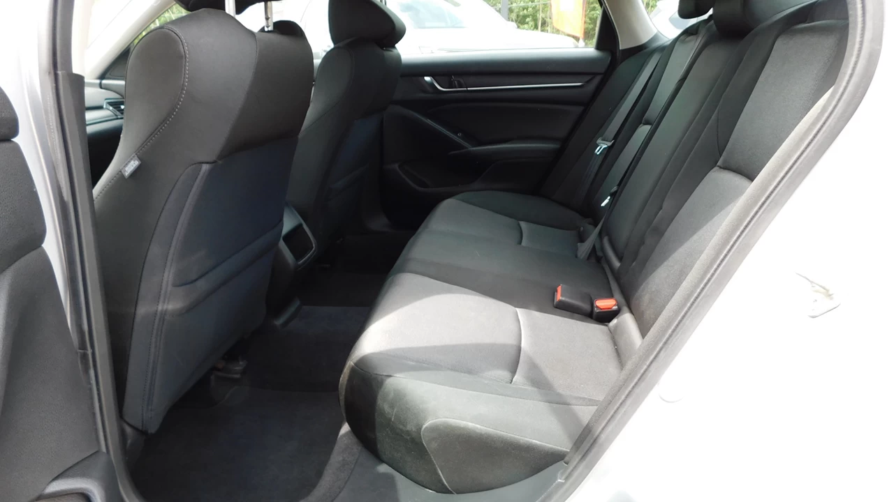 2020 Honda Accord LX Image principale