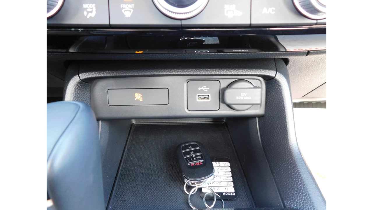 2024 Honda Civic LX-B Image principale