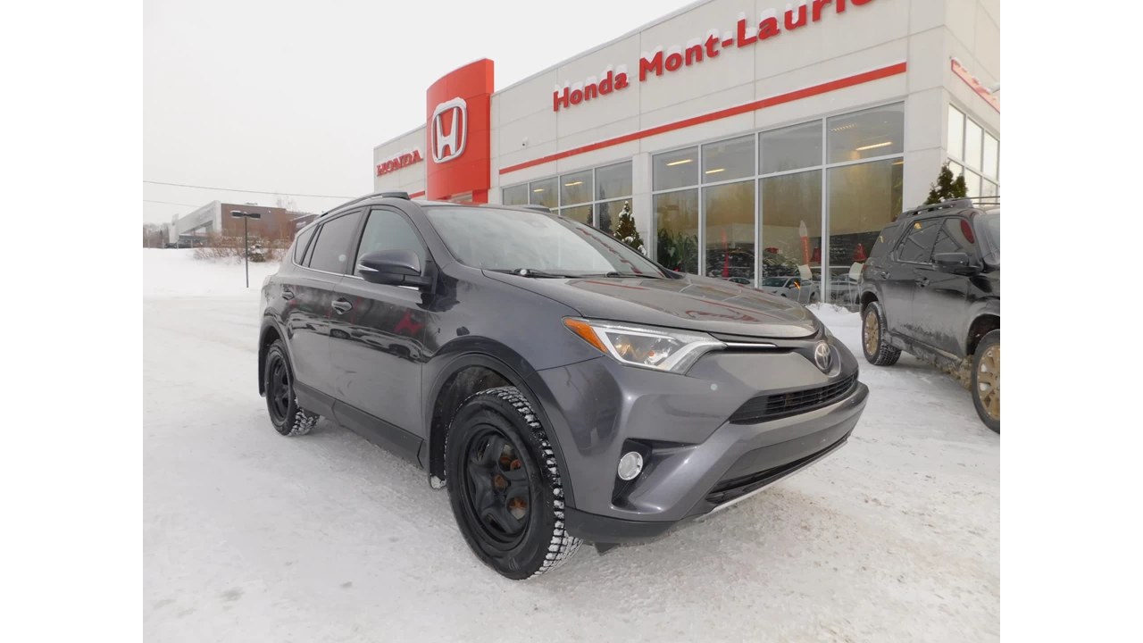 2017 Toyota RAV4 XLE Image principale