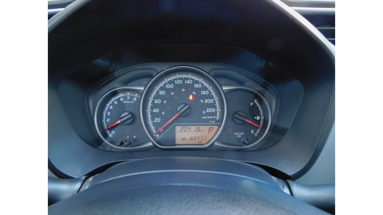 2015 Toyota Yaris LE/SE Image principale