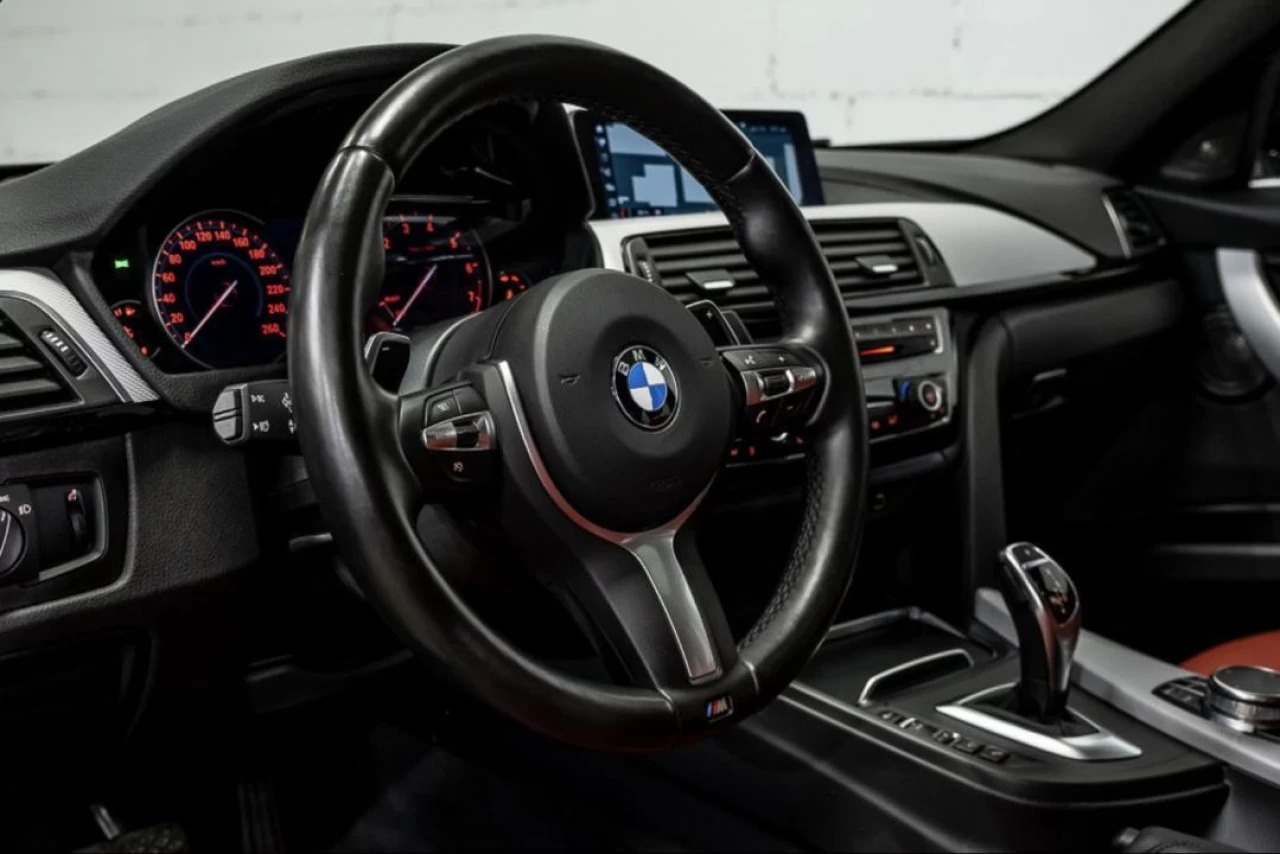 2018 BMW 3 Series Sedan Main Image