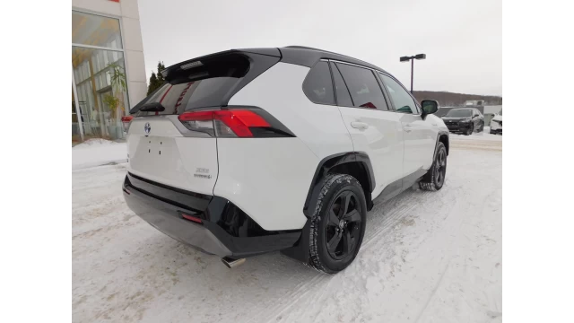 Toyota RAV4 Hybrid XLE 2019