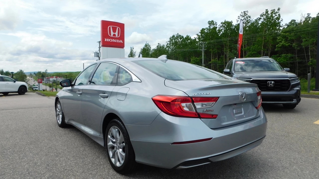 2020 Honda Accord LX Image principale