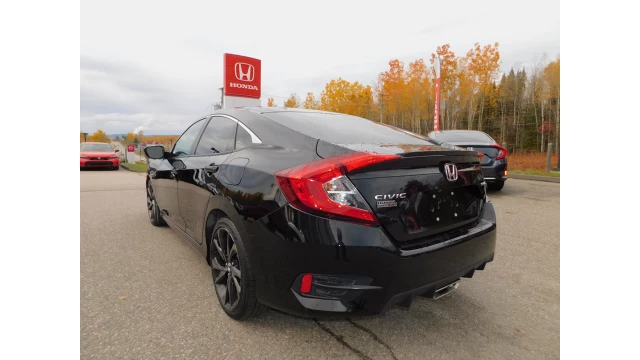 Honda Civic Sport 2021