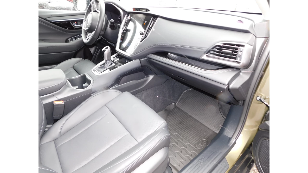 2025 Subaru Outback Limited Main Image