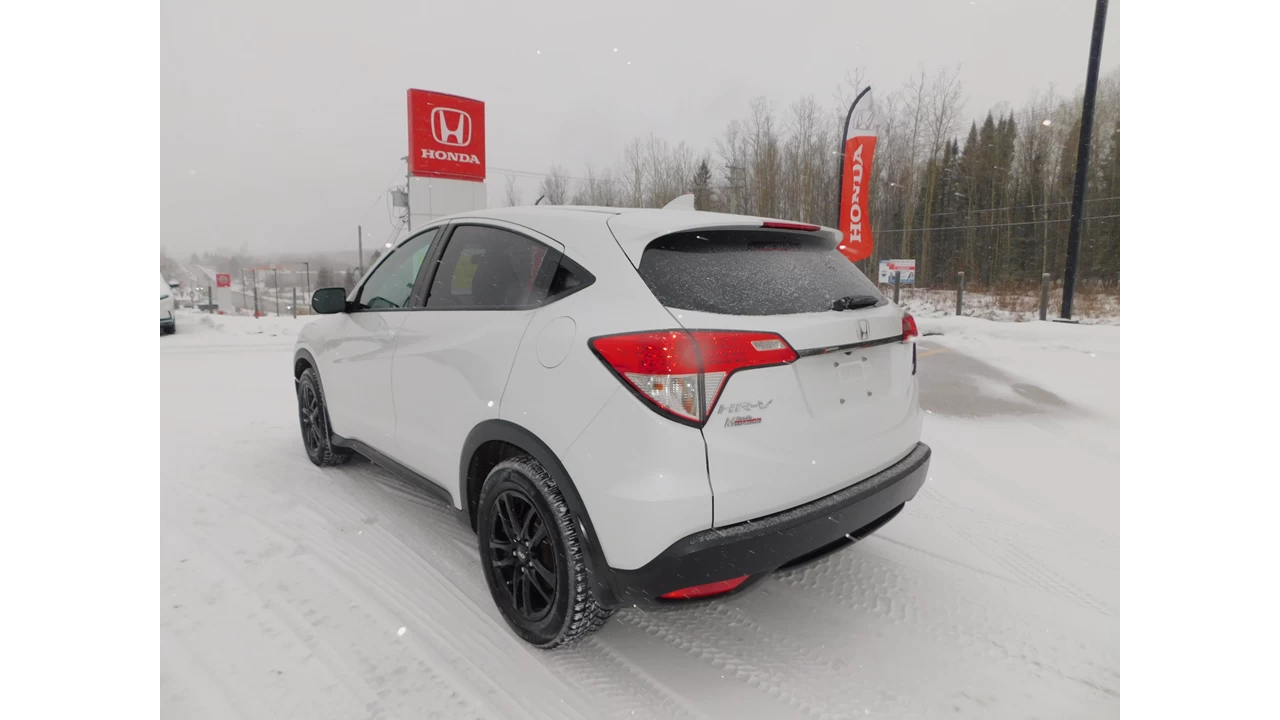 2022 Honda HR-V LX Main Image