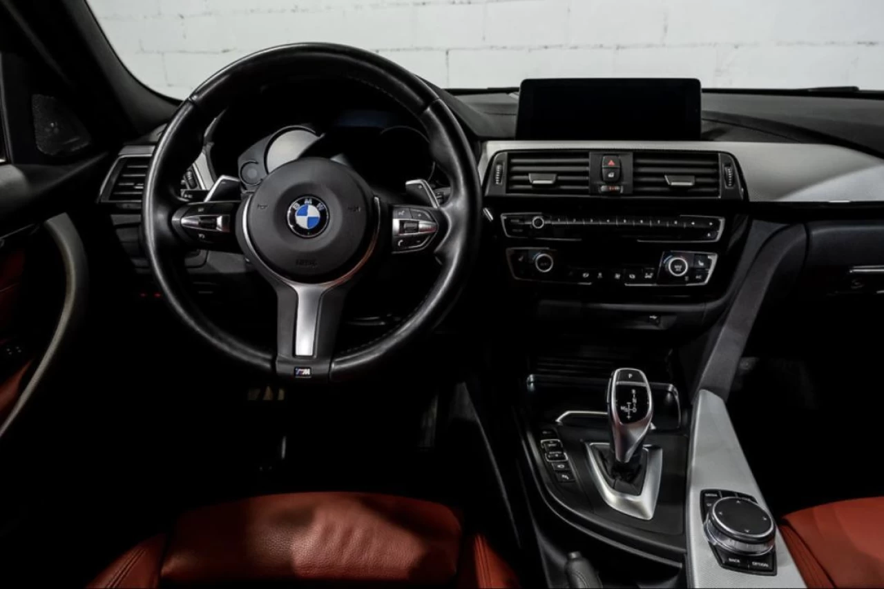 2018 BMW 3 Series Sedan Main Image