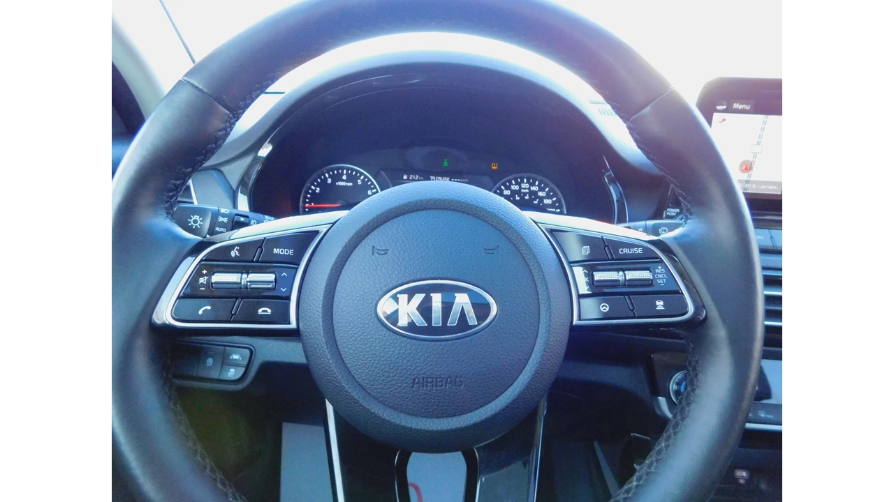 2021 Kia Seltos EX Main Image