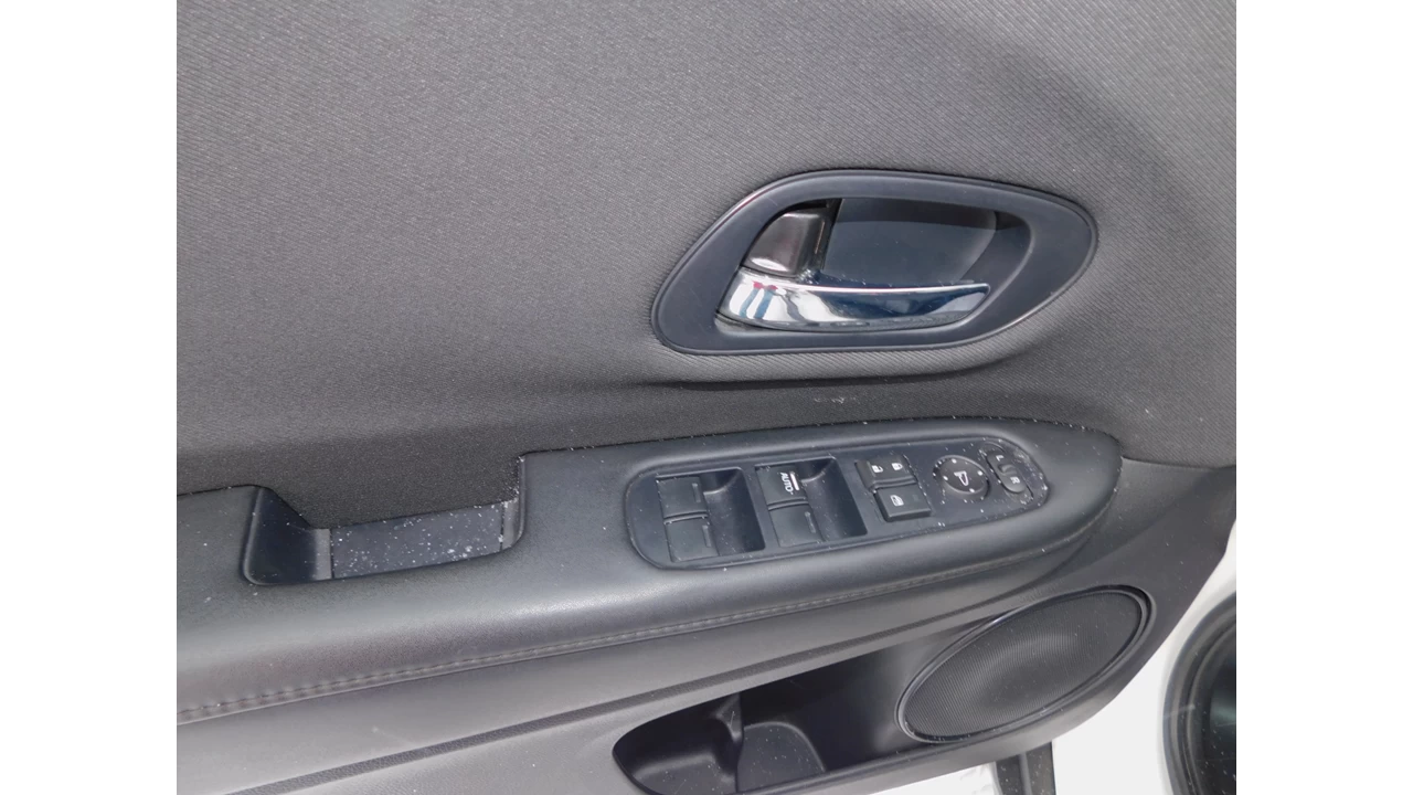 2022 Honda HR-V LX Main Image