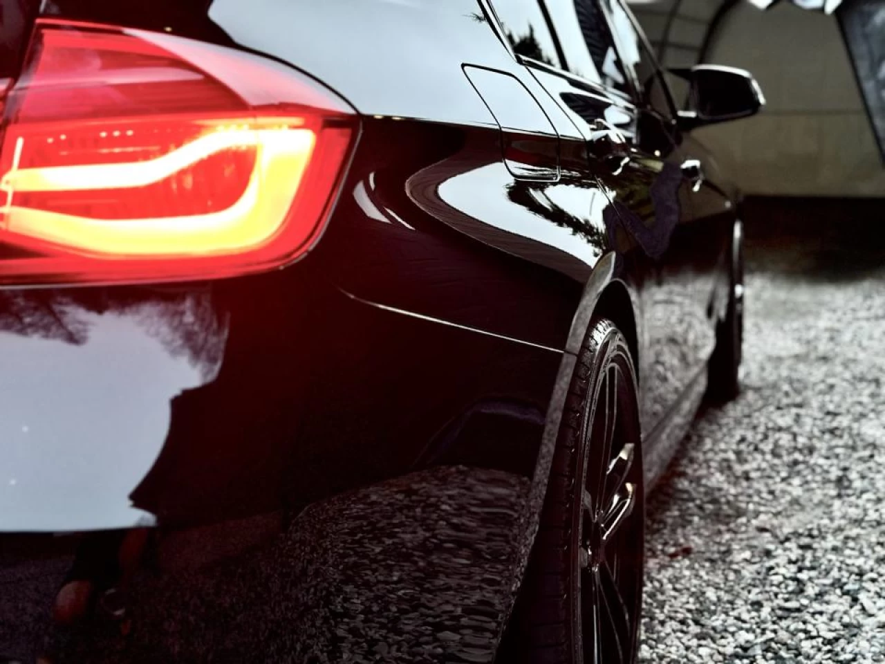 2018 BMW 3 Series Sedan Main Image