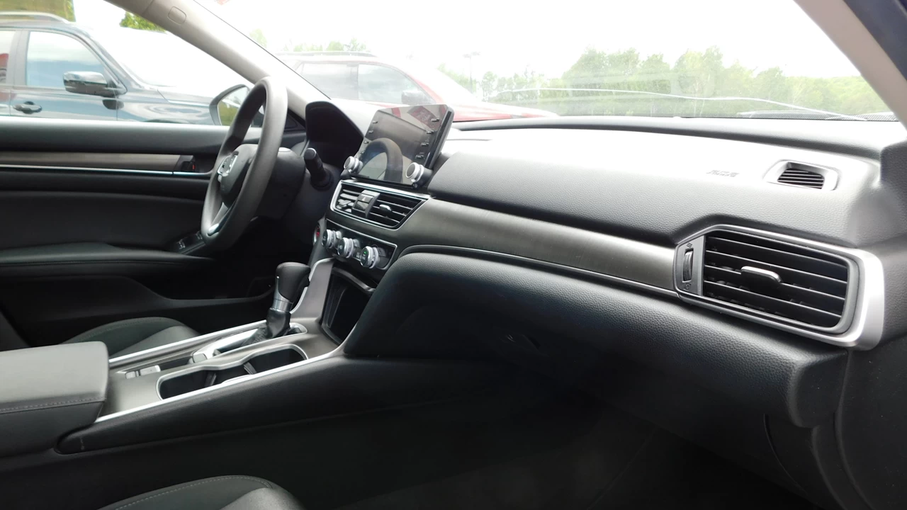 2020 Honda Accord LX Image principale