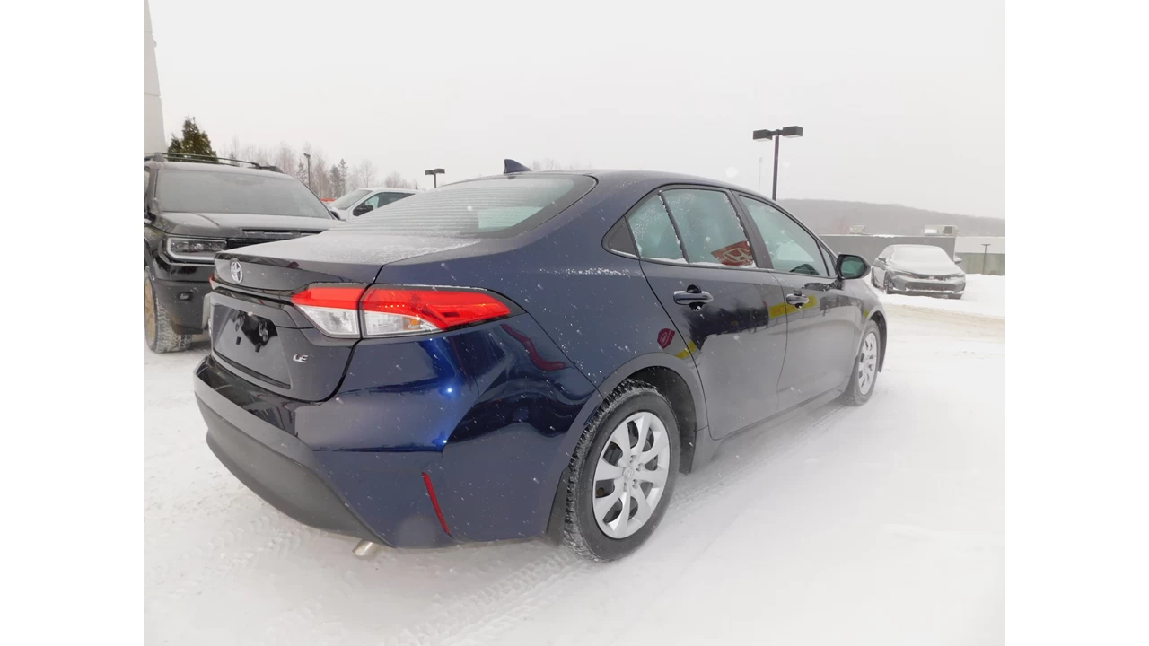 2024 Toyota Corolla LE Main Image