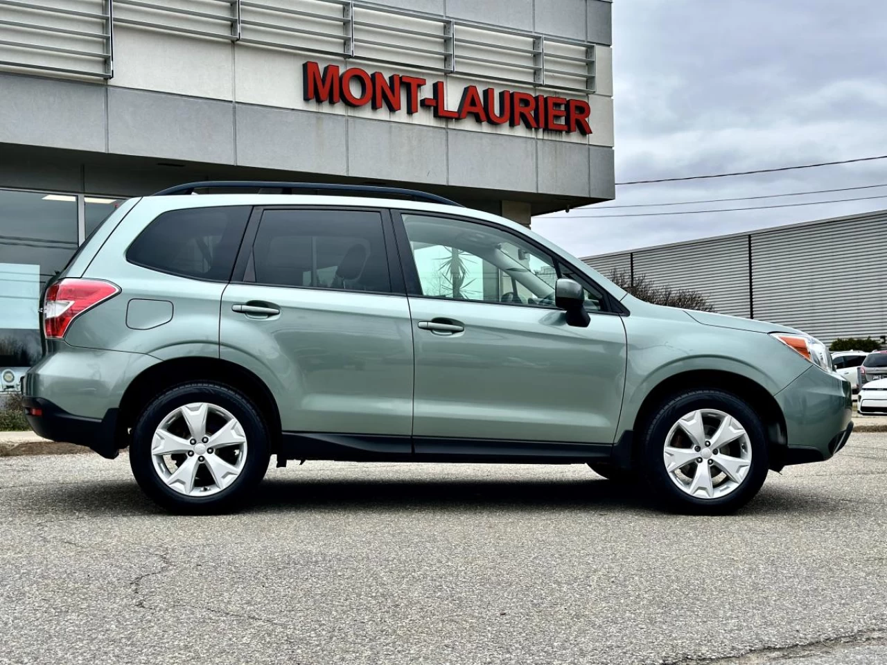 2016 Subaru Forester 5dr Wgn CVT 2.5i Convenience Main Image
