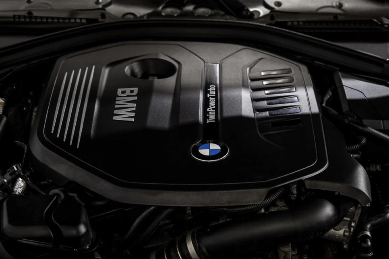 2018 BMW 3 Series Sedan Main Image
