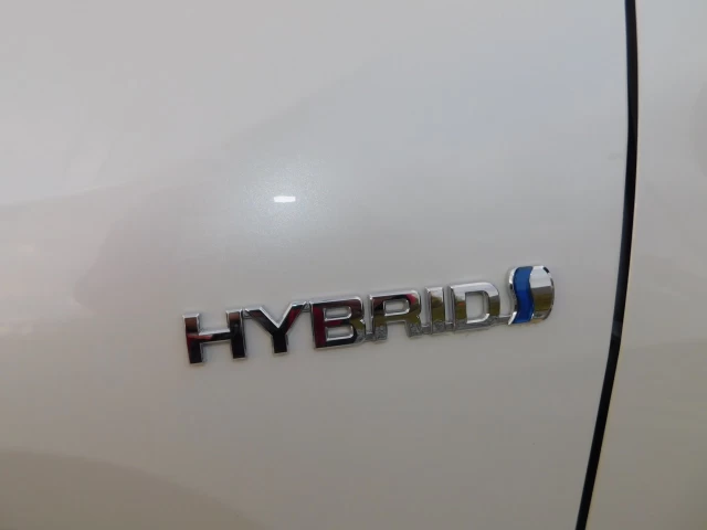 Toyota RAV4 Hybrid XLE 2019