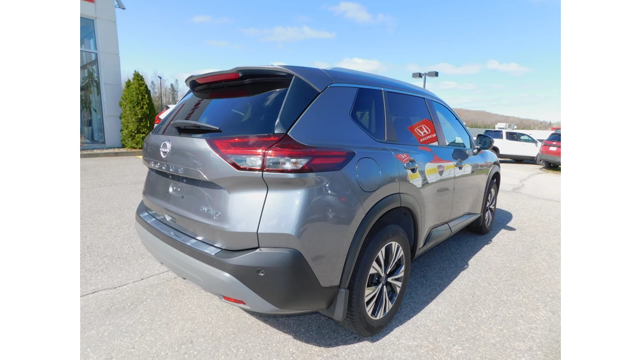 2022 Nissan Rogue SV Image principale