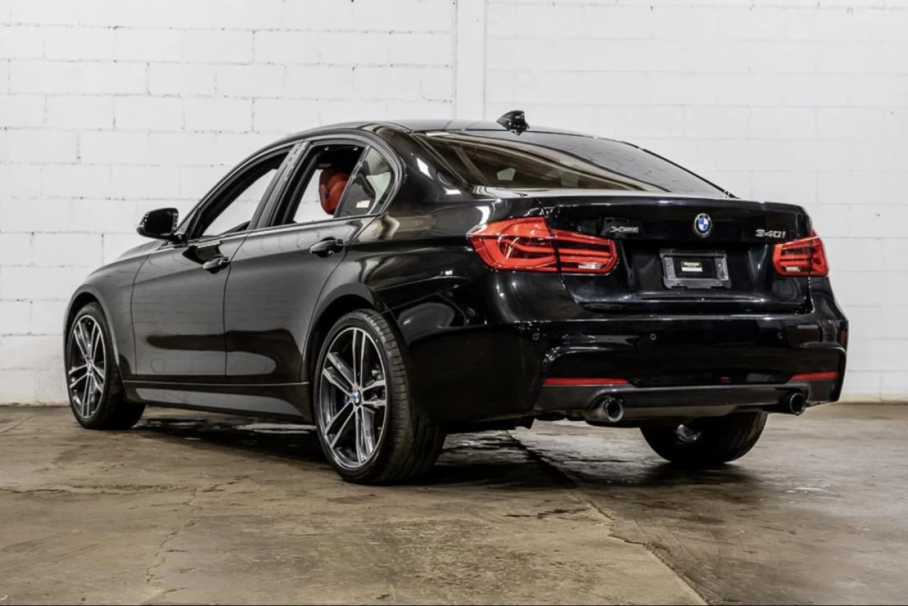 2018 BMW 3 Series Sedan Main Image