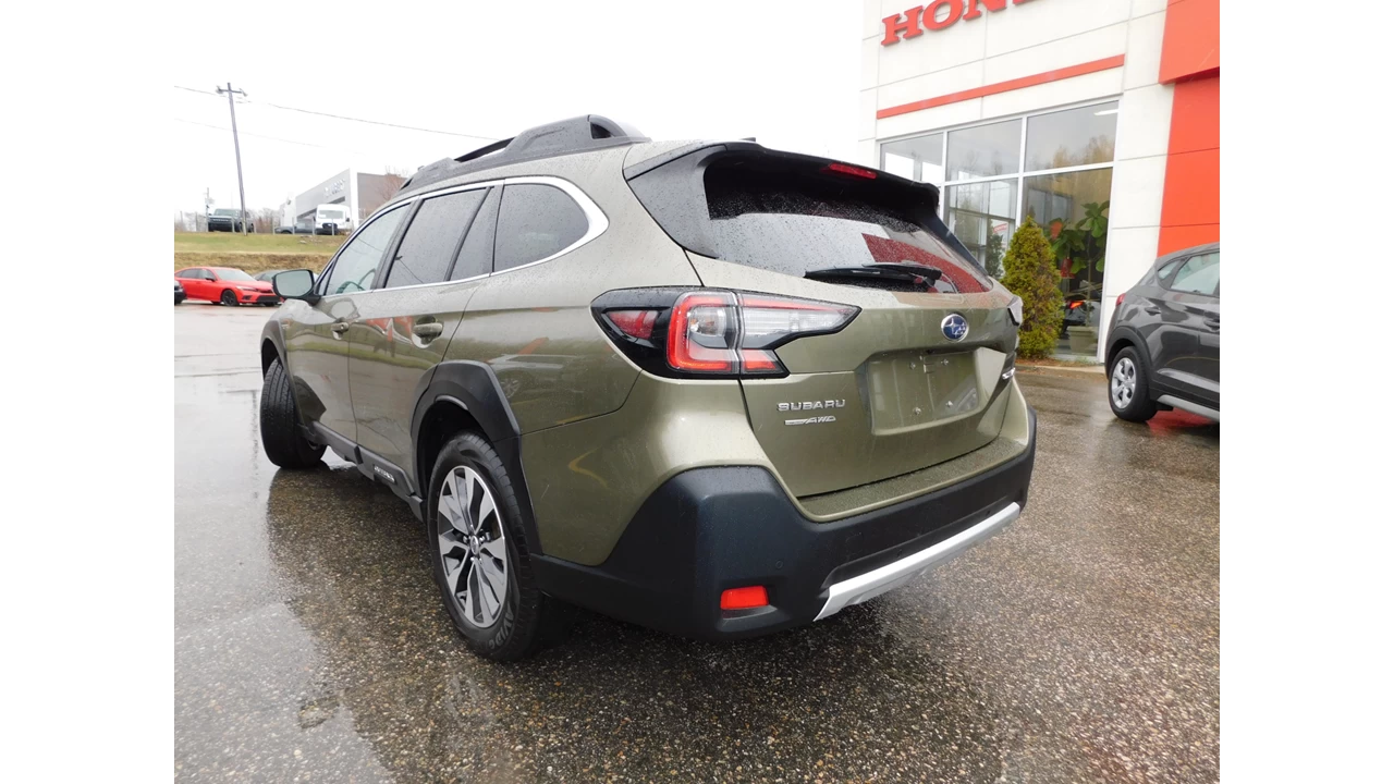 2025 Subaru Outback Limited Main Image