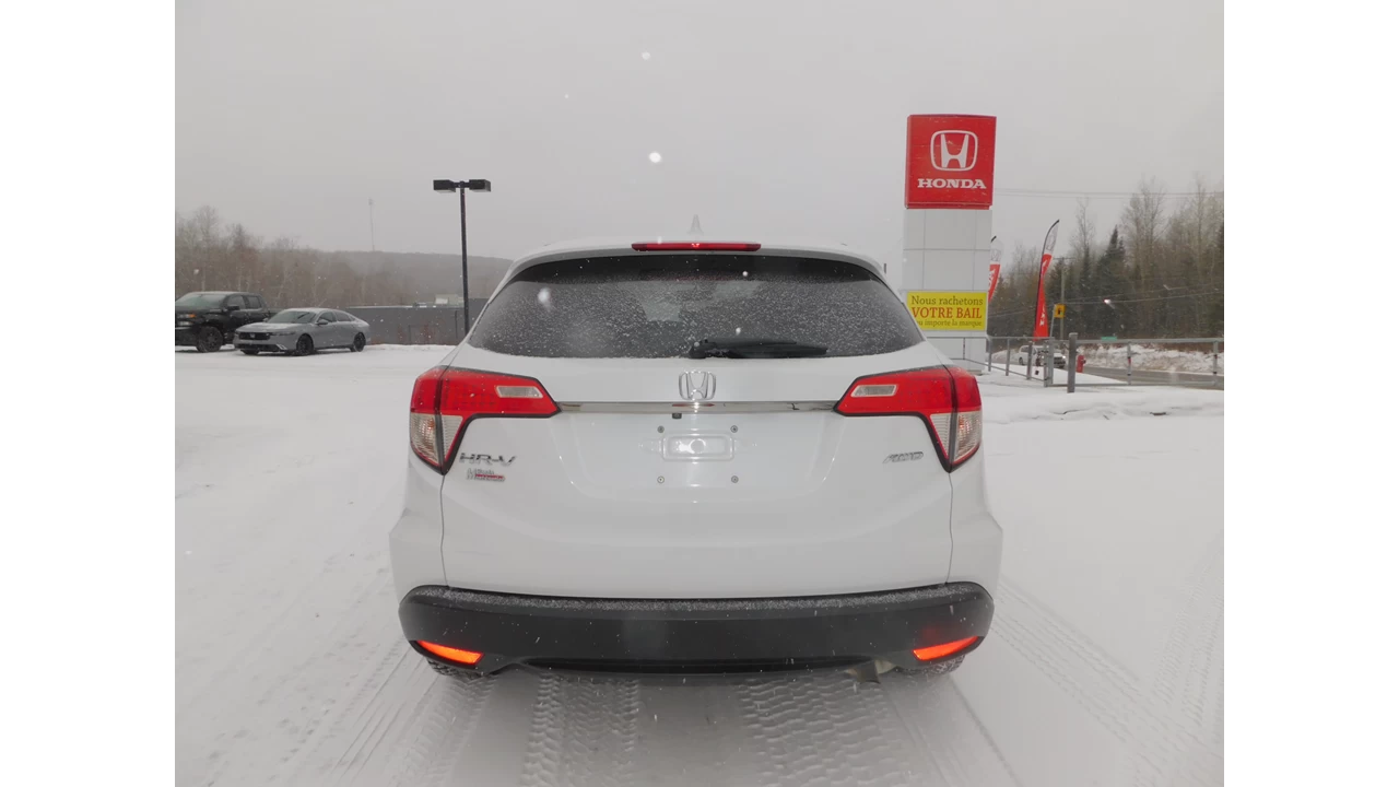 2022 Honda HR-V LX Main Image