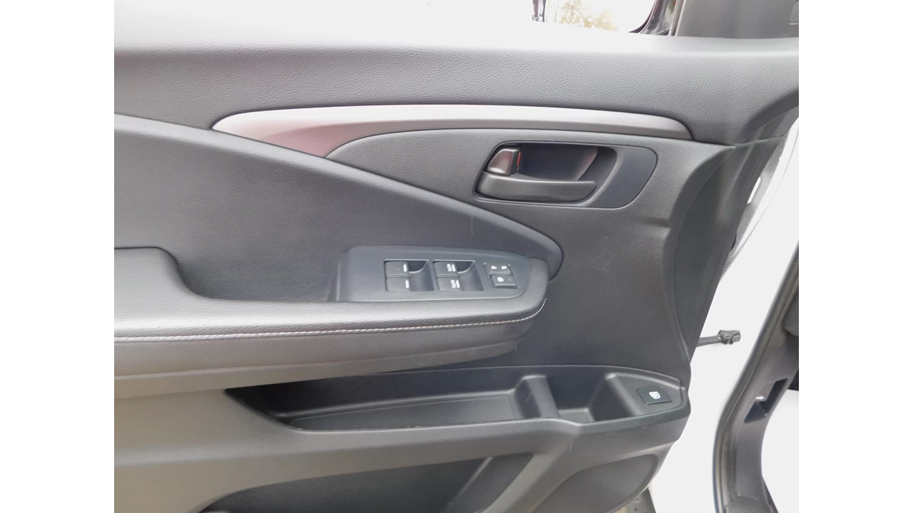 2025 Honda Ridgeline Sport Image principale