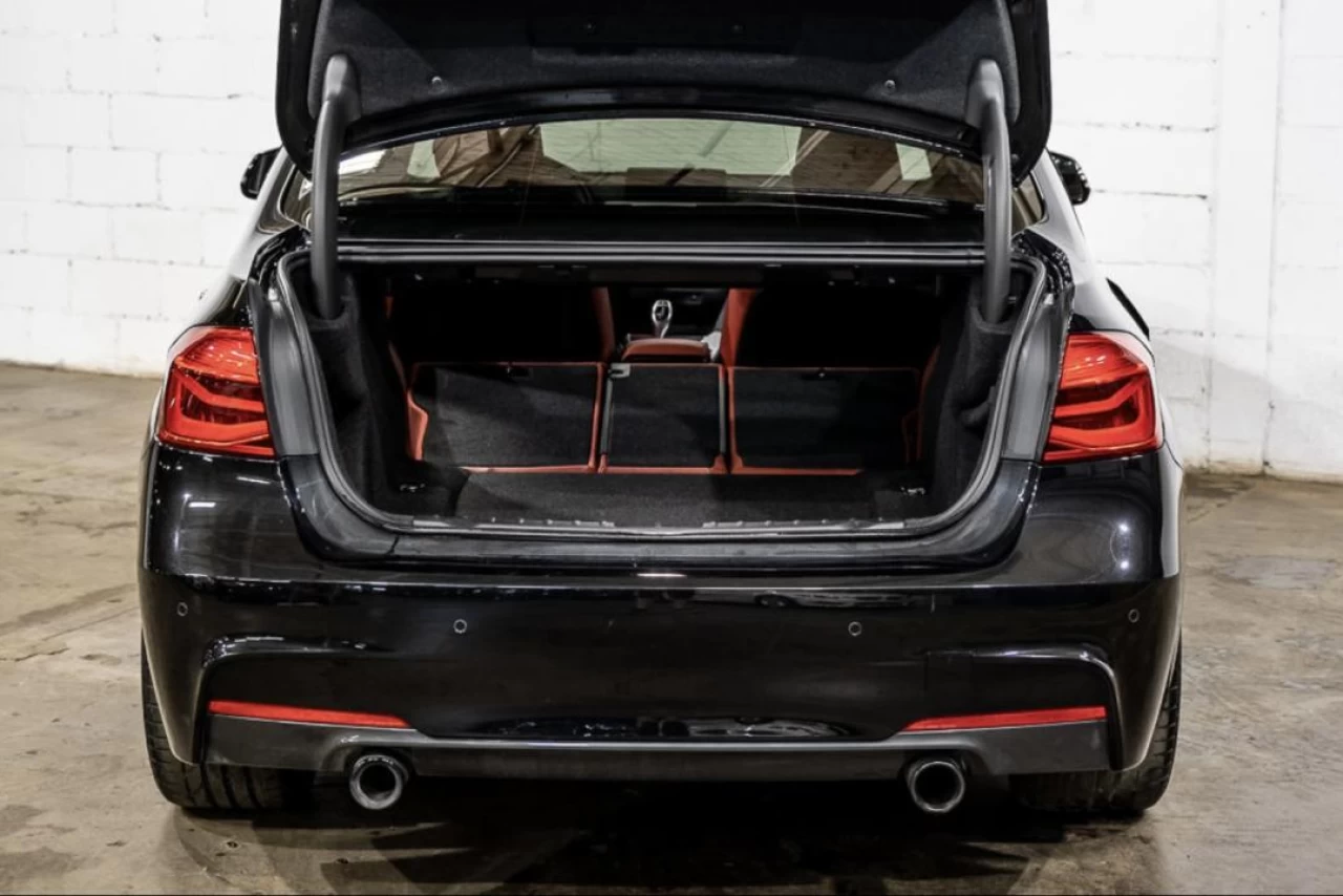 2018 BMW 3 Series Sedan Main Image