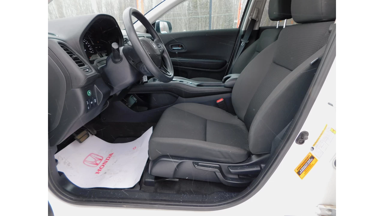 2022 Honda HR-V LX Main Image