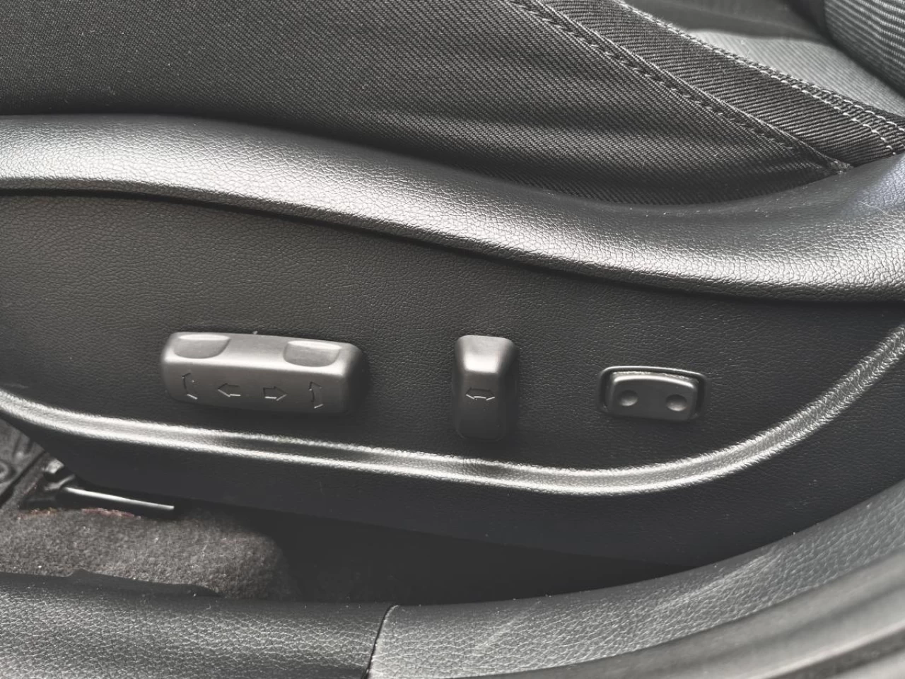 2016 Hyundai Elantra GT 5dr HB Man GLS Main Image
