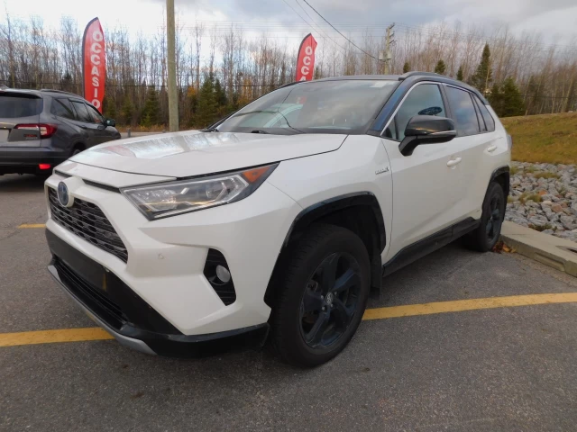 Toyota RAV4 Hybrid XLE 2019