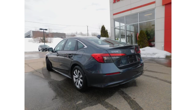 Honda Civic LX-B 2024