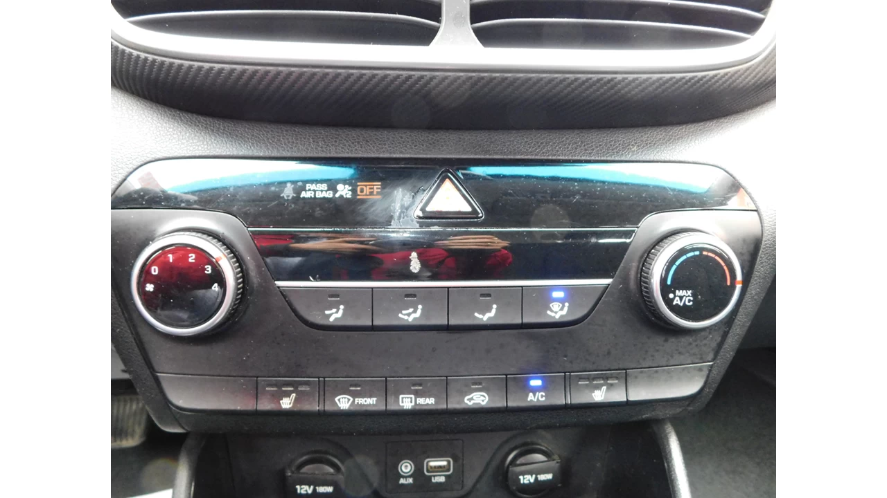 2020 Hyundai Tucson Essential Main Image