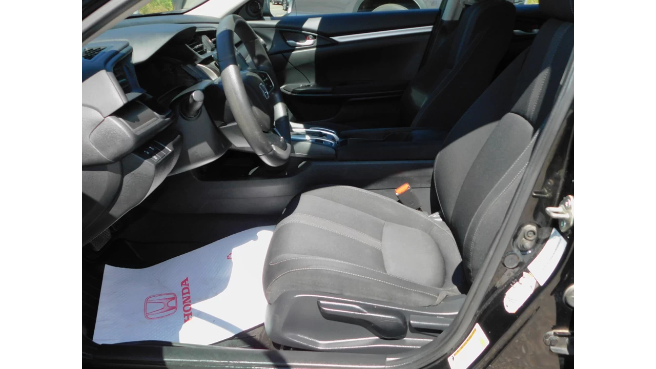 2020 Honda Civic LX Image principale