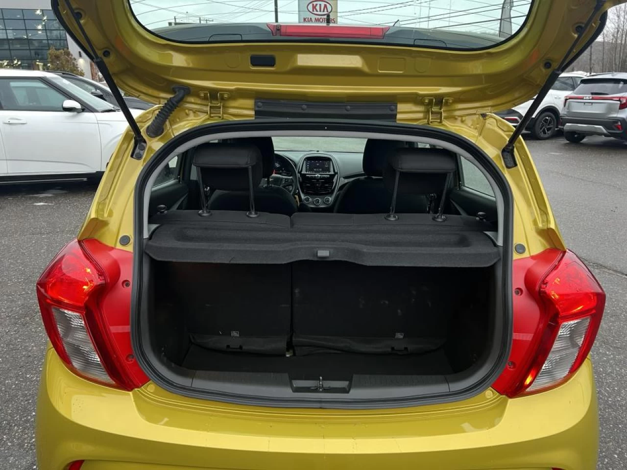 2022 Chevrolet Spark 4dr HB CVT 1LT Main Image